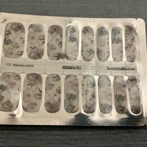 Lovely Hello Nail strip